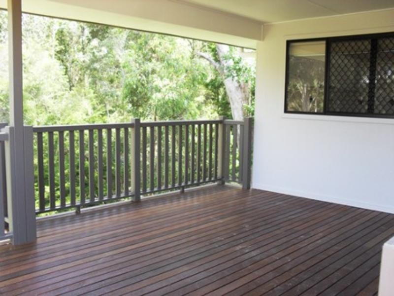 4 Harriet Dr, Oxenford QLD 4210