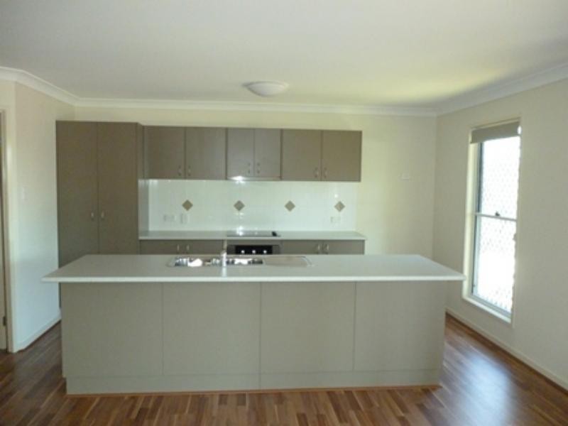 9 FIGBIRD Cl, Goodna QLD 4300