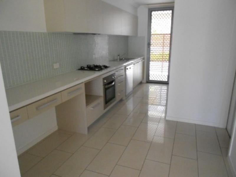 4/1 ROBBINS St, Corinda QLD 4075