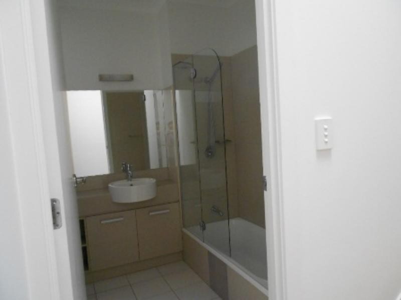 4/1 ROBBINS St, Corinda QLD 4075