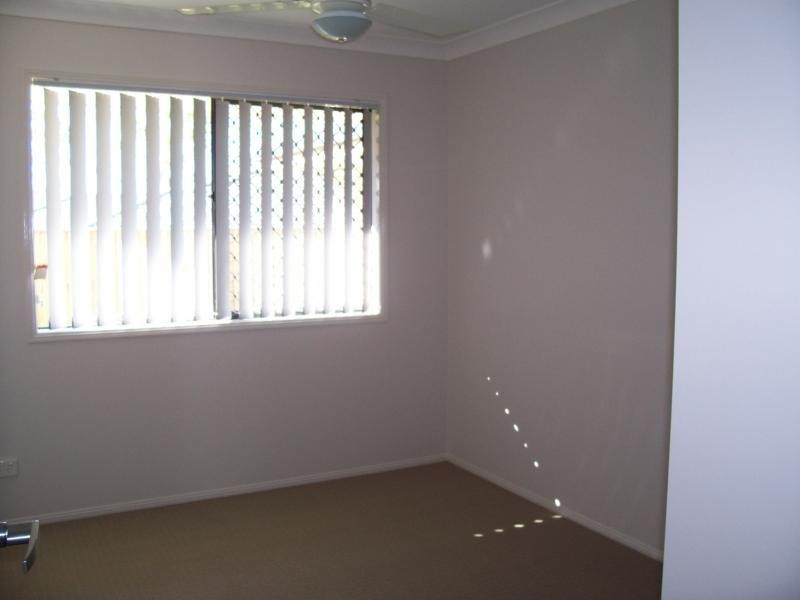 8 Juniper St, Heathwood QLD 4110