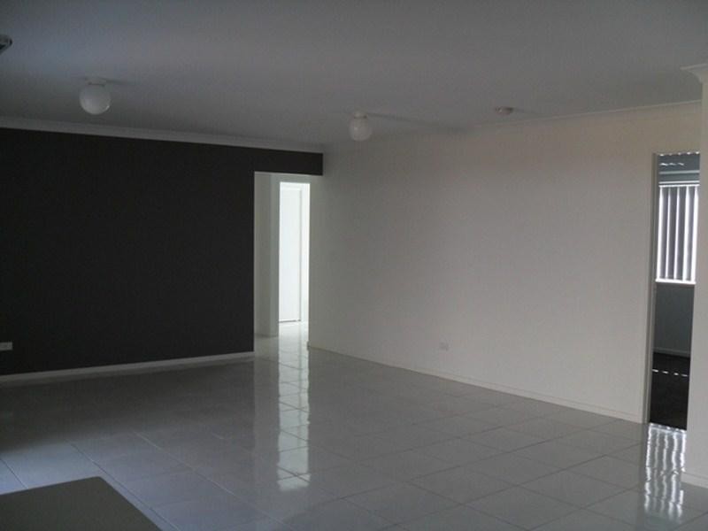 6 Bremer St, Marsden QLD 4132