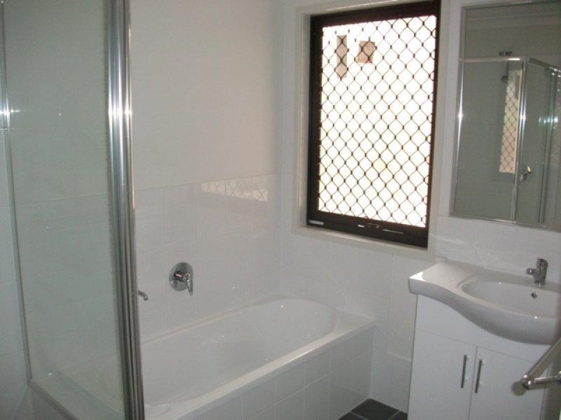 52 Barcombe Dr, Marsden QLD 4132