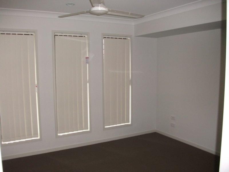 52 Barcombe Dr, Marsden QLD 4132