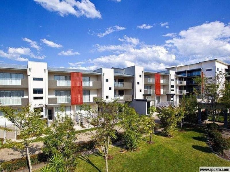 82/1 Boulton Dr, Nerang QLD 4211