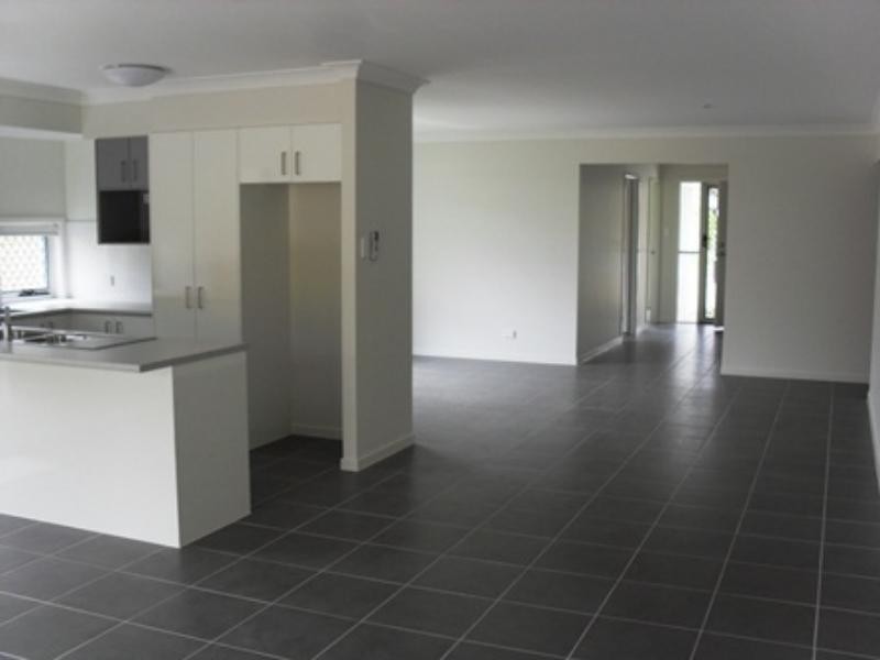 16 Maud St, Bannockburn QLD 4207