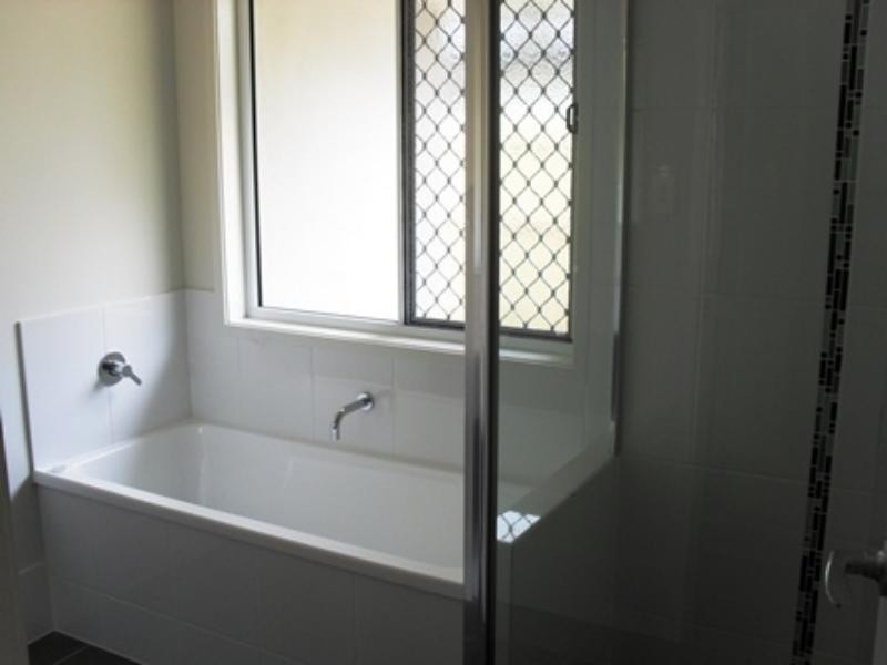 16 Maud St, Bannockburn QLD 4207