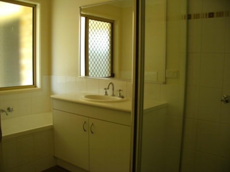 20 Winlock Dr, Warner QLD 4500