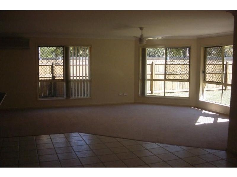 19 Jay Cres, Redland Bay QLD 4165