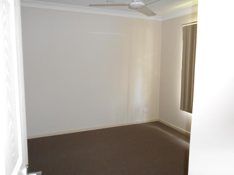 13 FIGBIRD Cl, Goodna QLD 4300
