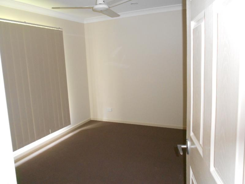 13 FIGBIRD Cl, Goodna QLD 4300