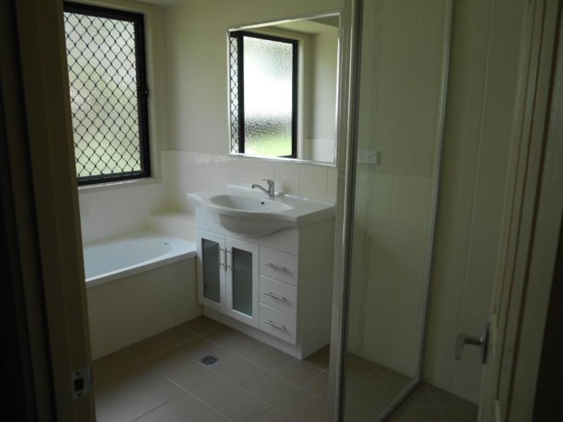 13 FIGBIRD Cl, Goodna QLD 4300