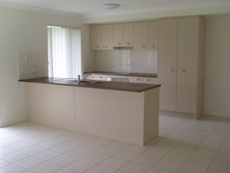14 Lucy St, Marsden QLD 4132
