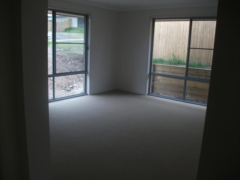 28 Lilley  Tce, Chuwar QLD 4306