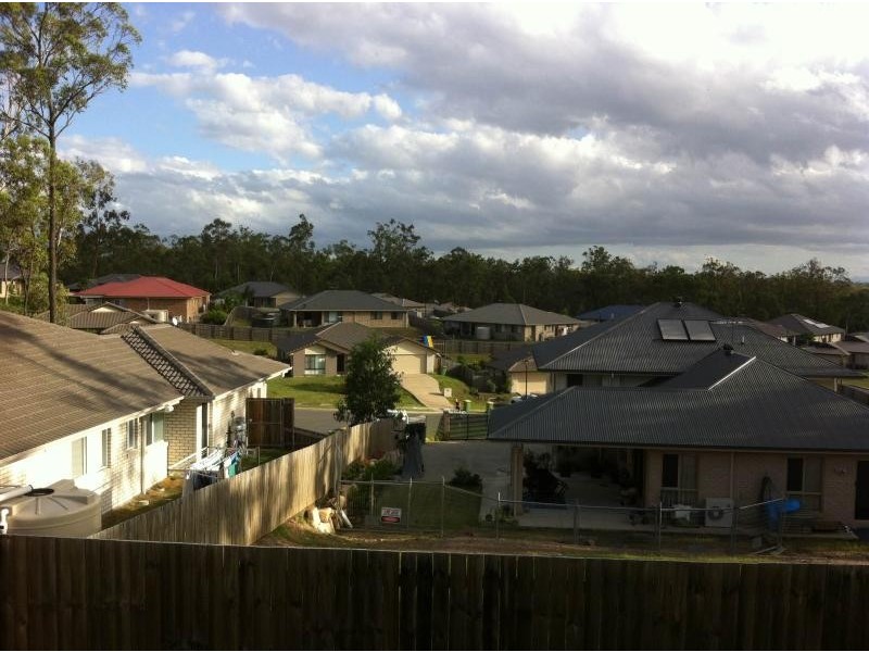 28 Lilley  Tce, Chuwar QLD 4306