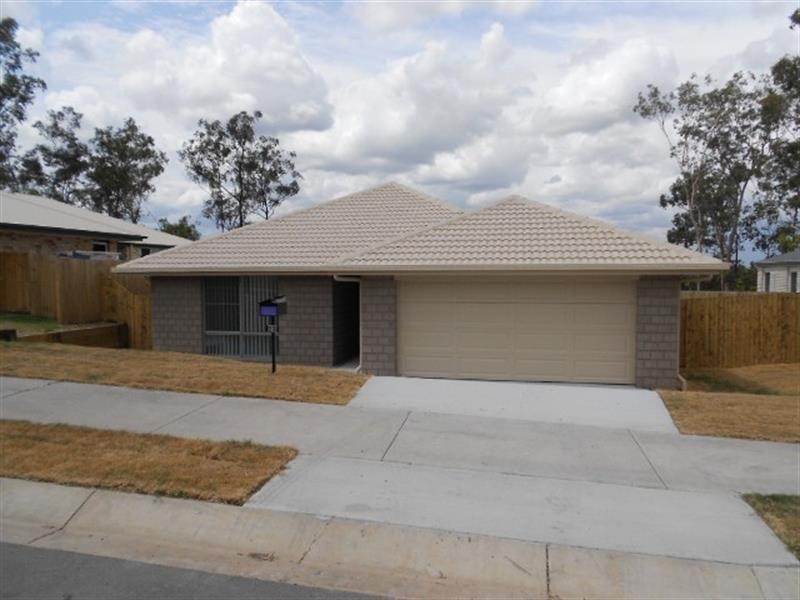 28 Lilley  Tce, Chuwar QLD 4306