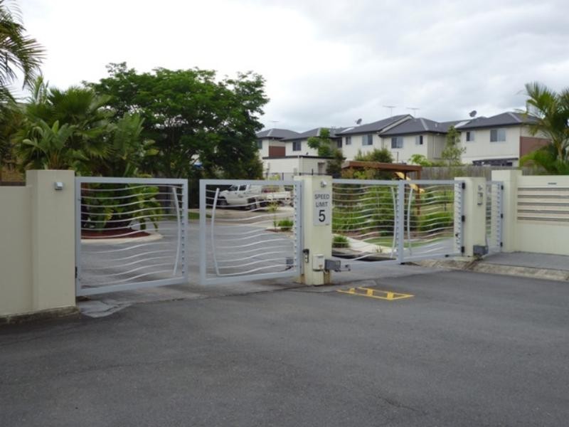 48/266 Henty Dr, Redbank Plains QLD 4301