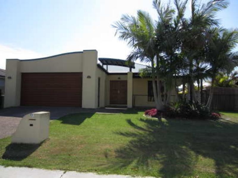 24 Regatta  Ave, Oxenford QLD 4210