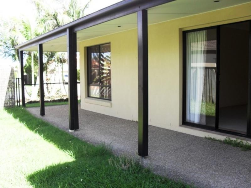 24 Regatta  Ave, Oxenford QLD 4210