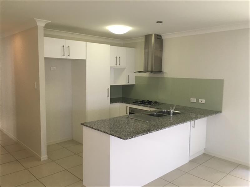 8 Kakadu Ct, North Lakes QLD 4509