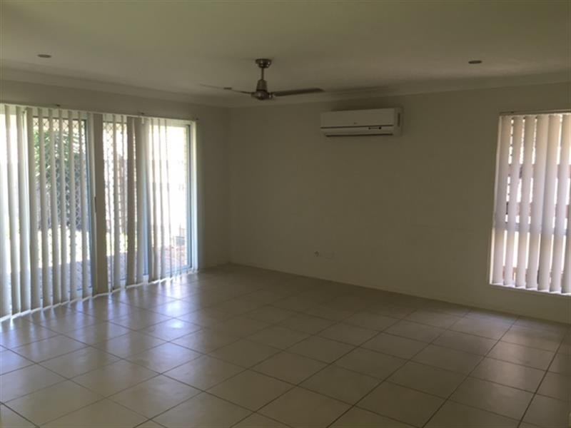 8 Kakadu Ct, North Lakes QLD 4509