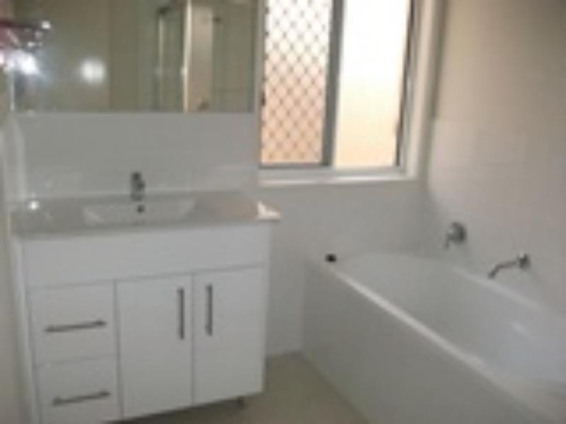 8 Kakadu Ct, North Lakes QLD 4509