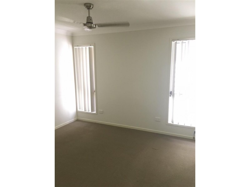 8 Kakadu Ct, North Lakes QLD 4509