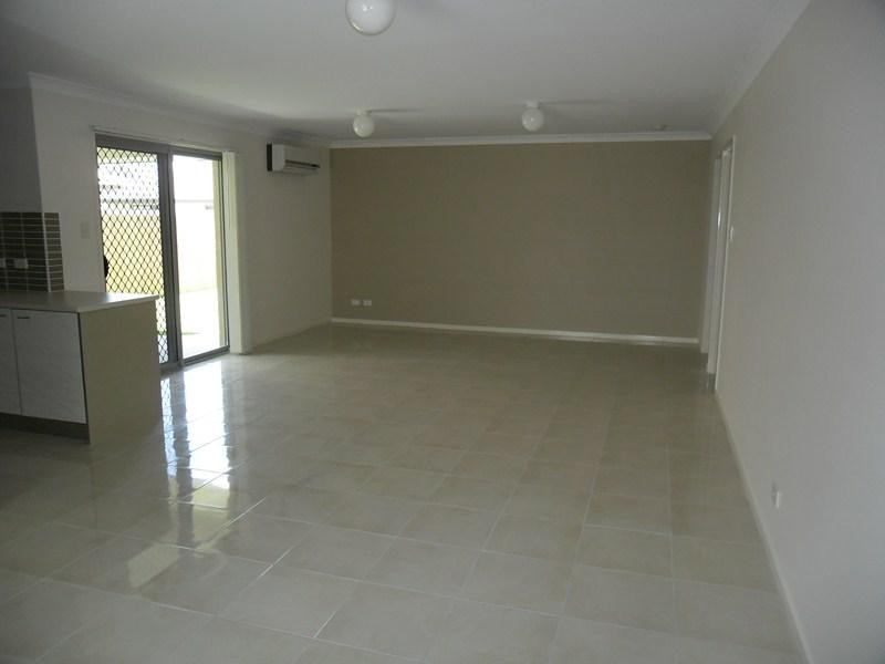 16 Bremer St, Marsden QLD 4132