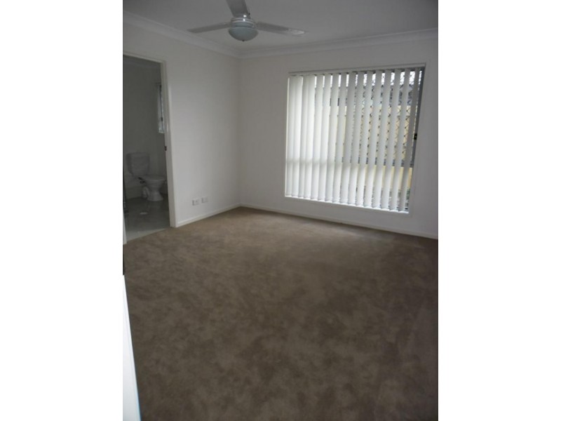 16 Bremer St, Marsden QLD 4132