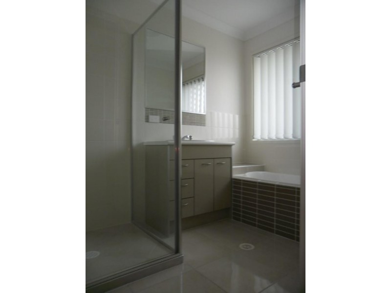 16 Bremer St, Marsden QLD 4132