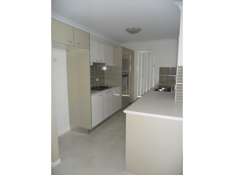 16 Bremer St, Marsden QLD 4132