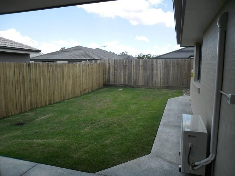 16 Bremer St, Marsden QLD 4132