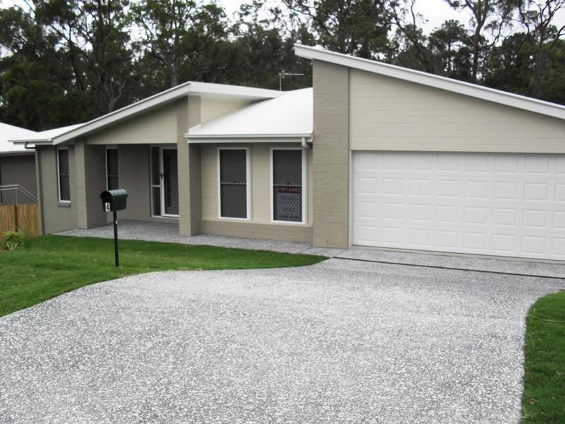 4 Bryna Pde, Oxenford QLD 4210