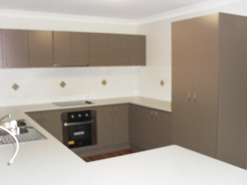 4 Bryna Pde, Oxenford QLD 4210