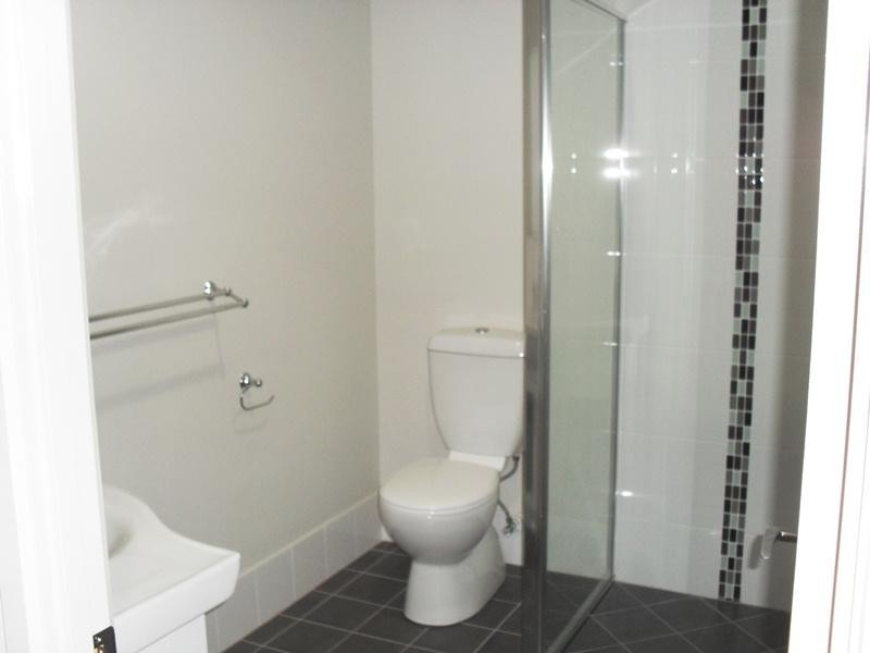 4 Bryna Pde, Oxenford QLD 4210