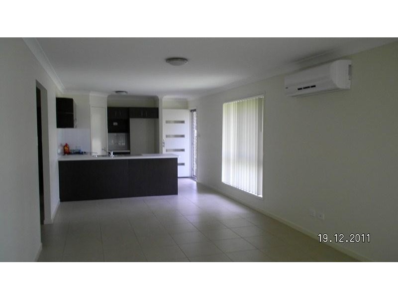 1/206 Wondall Rd, Manly West QLD 4179