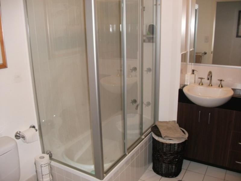 4/57 Shakespeare St, Coorparoo QLD 4151