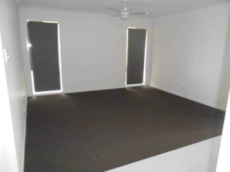 10 Carnell  St, Goodna QLD 4300