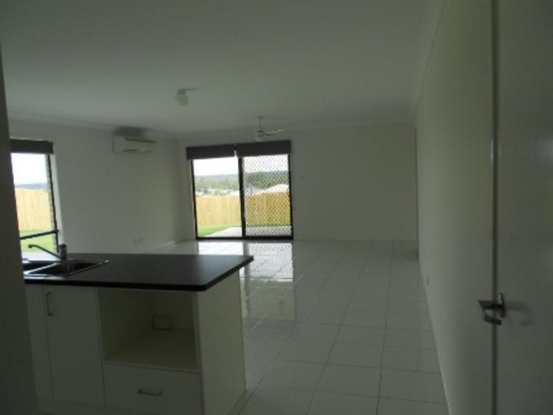 10 Carnell  St, Goodna QLD 4300