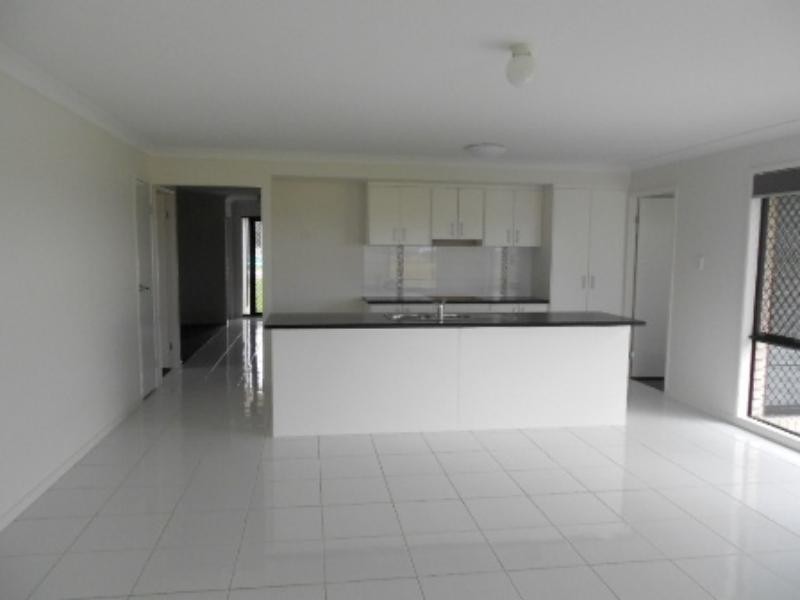 10 Carnell  St, Goodna QLD 4300