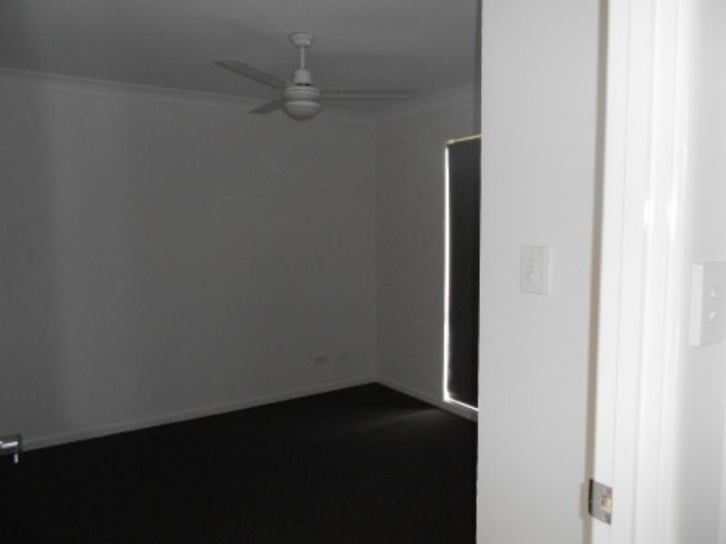 10 Carnell  St, Goodna QLD 4300