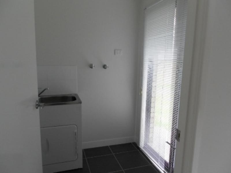 10 Carnell  St, Goodna QLD 4300