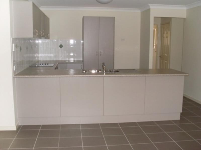 38 Tindle St, Redbank Plains QLD 4301