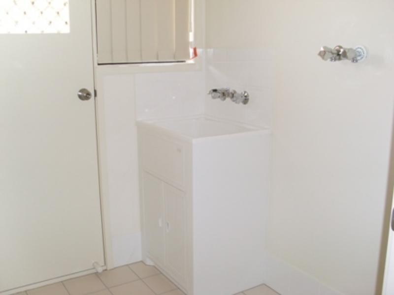 38 Tindle St, Redbank Plains QLD 4301