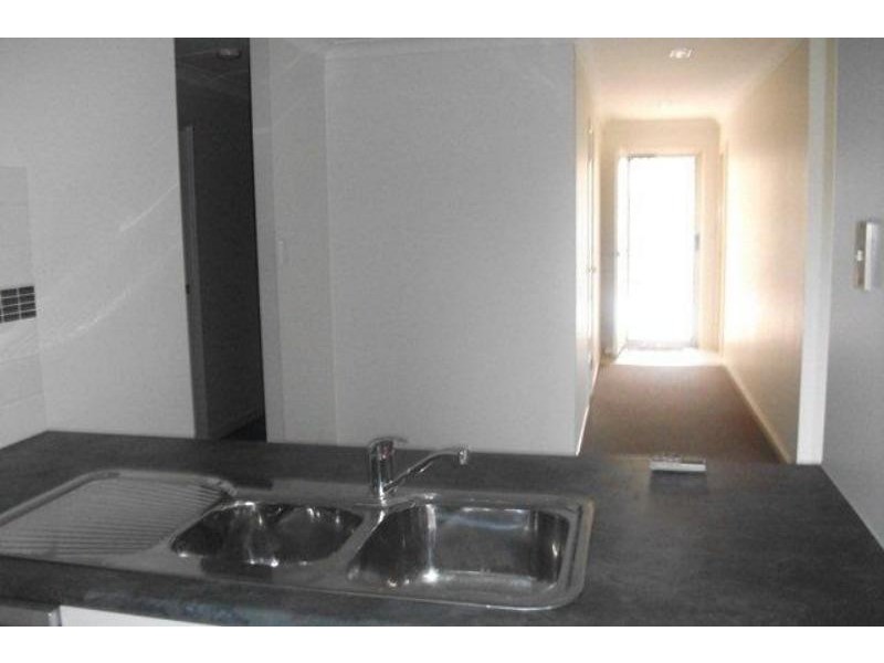 20/8 Rosegum Pl, Redbank Plains QLD 4301