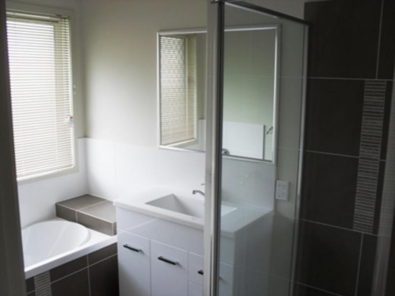 1 Bryna Pde, Oxenford QLD 4210