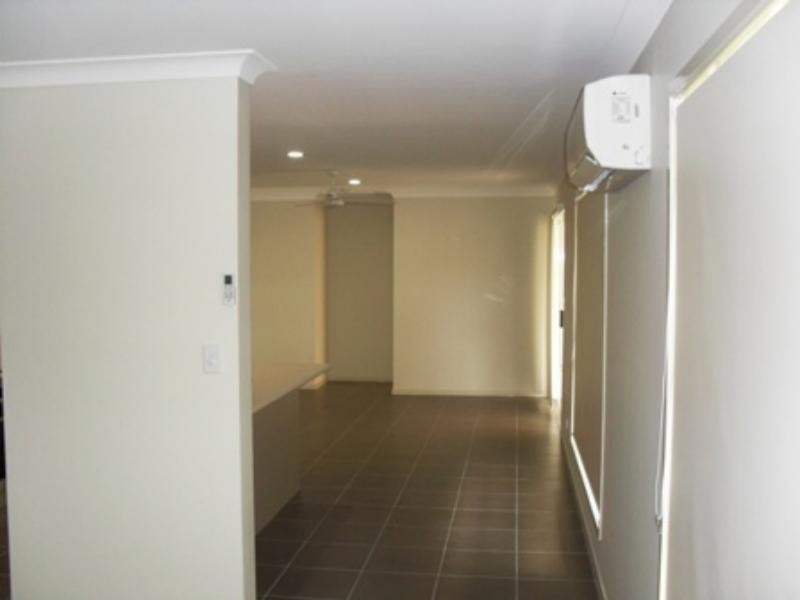 1 Bryna Pde, Oxenford QLD 4210