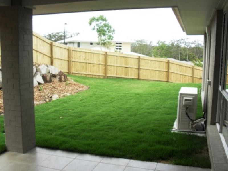 1 Bryna Pde, Oxenford QLD 4210