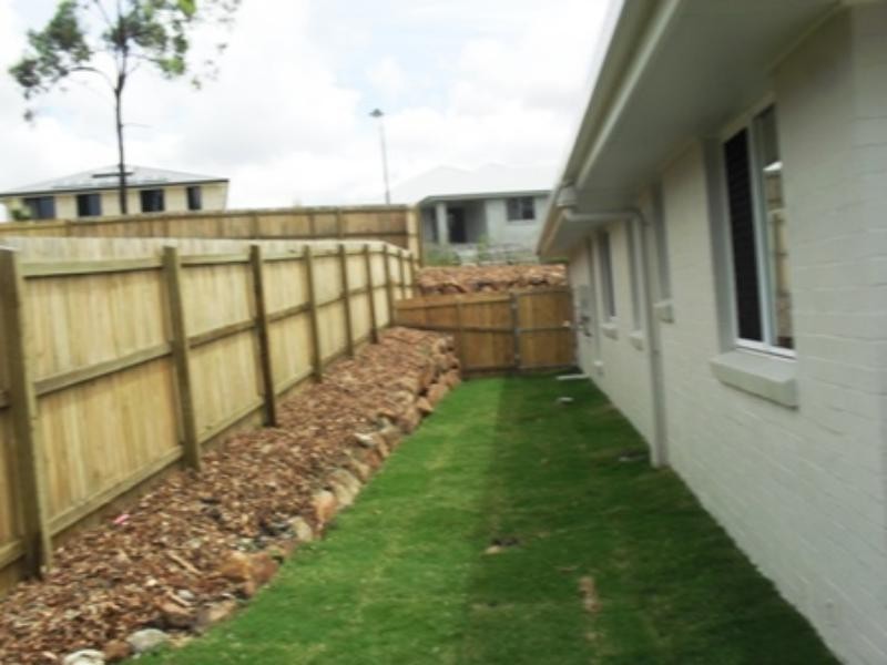 6 Murphys  Lane, Oxenford QLD 4210