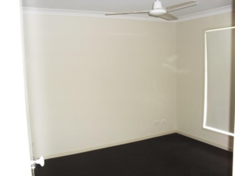 6 Murphys  Lane, Oxenford QLD 4210